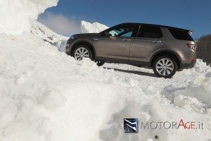 Land-Rover-Discovery-Sport