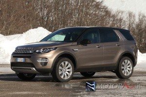 Land-Rover-Discovery-Sport
