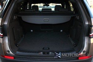 Land-Rover-Discovery-Sport