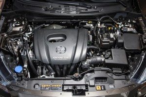 mazda2_2015_detail_15_screen