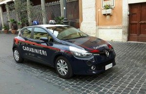 renault clio carabinieri