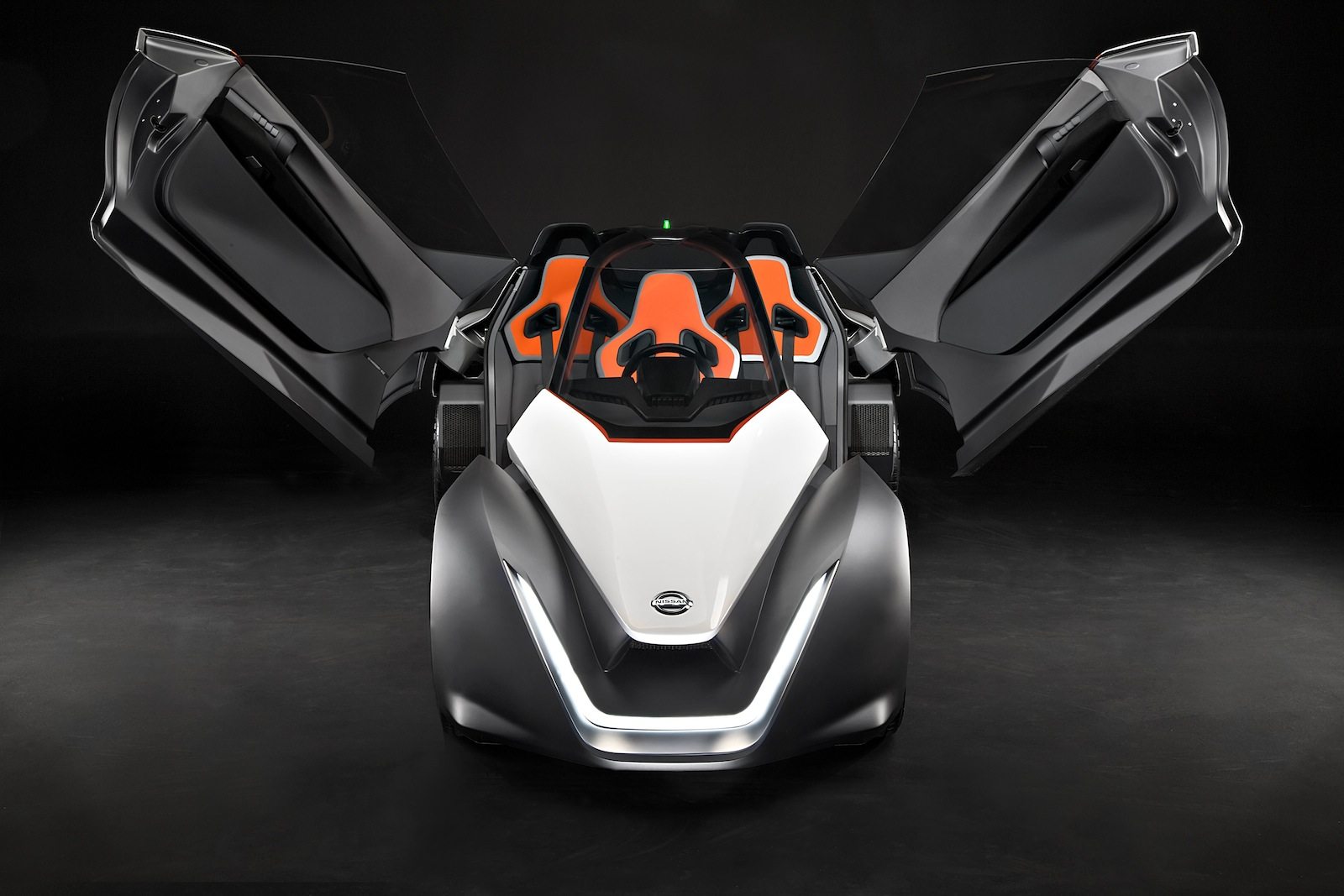 Nissan BladeGlider brings cutting edge Intelligent Mobility to l