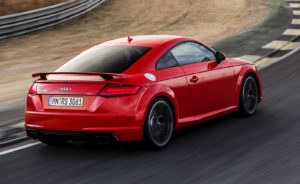 2017-audi-tt-rs-coupe-03