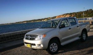 toyota_hilux_sr_001-1
