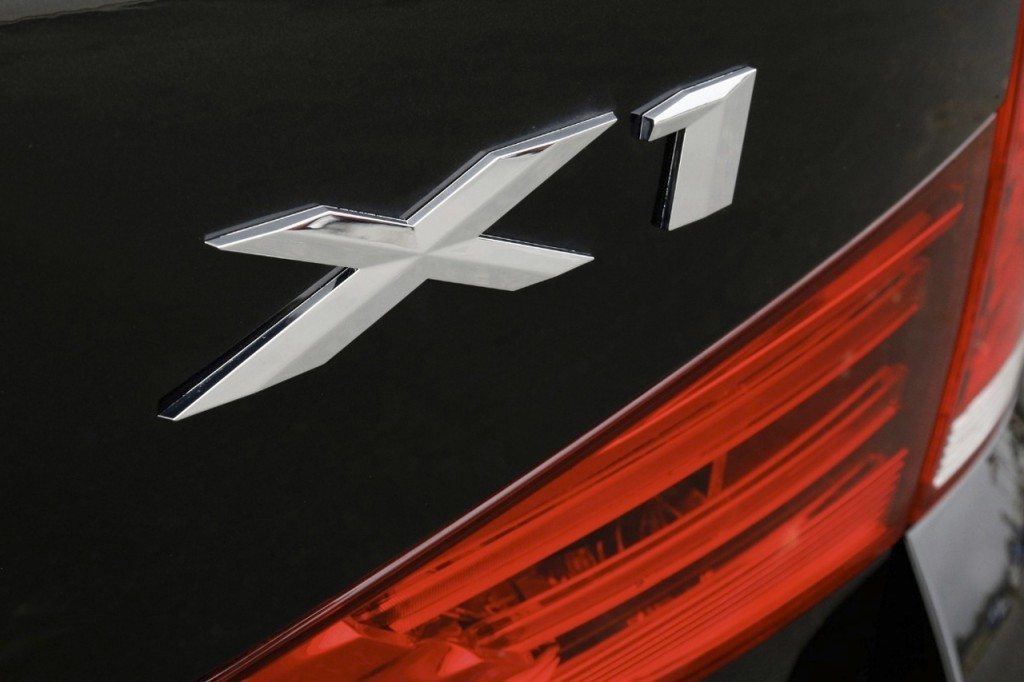 03_BMW X _logo