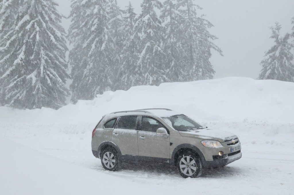 03_Chevrolet Captiva-2009