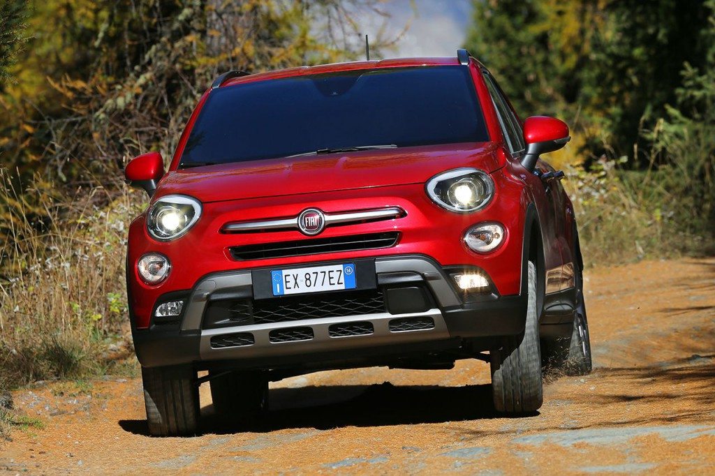 141110_Fiat_16_Fiat-500X-Cross