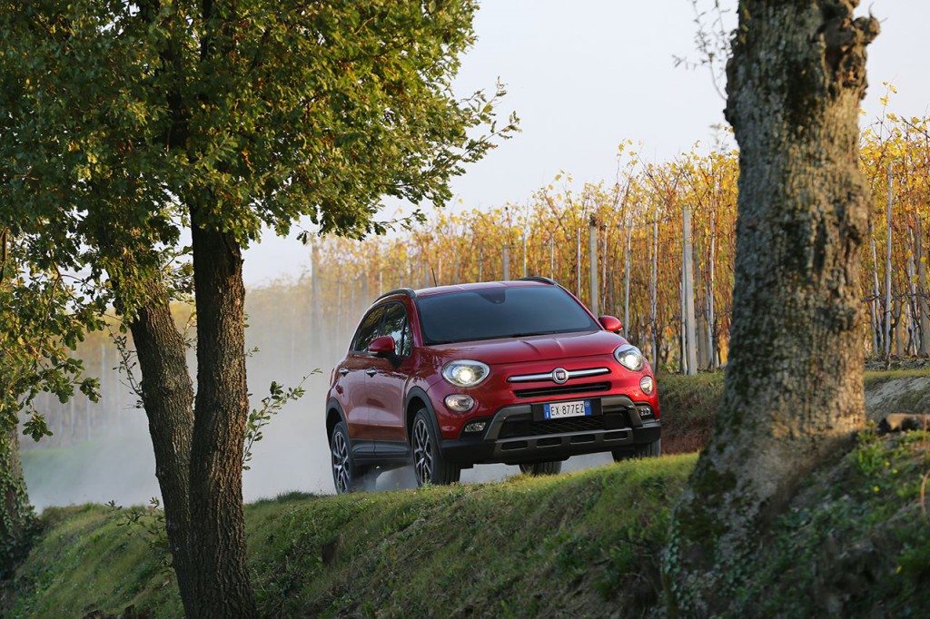 141110_Fiat_17_Fiat-500X-Cross