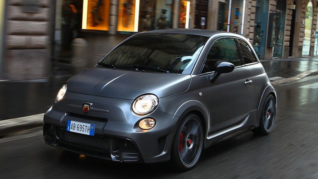 141202_Abarth_695-biposto_01