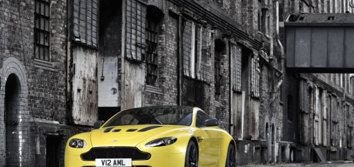 Aston-Martin-V12-Vantage