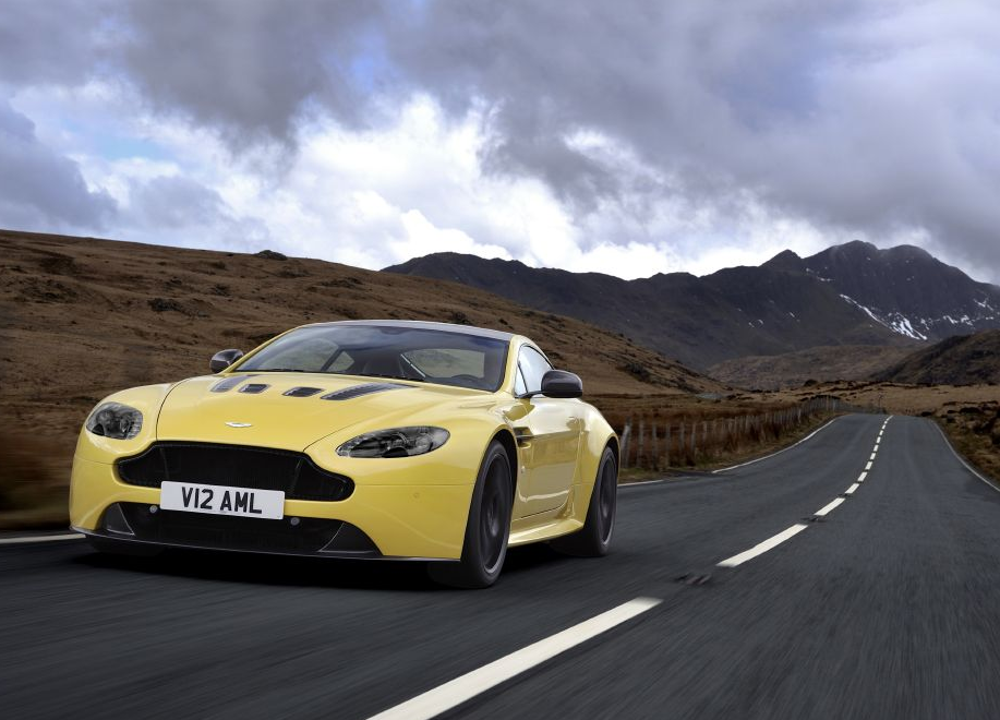 Aston-Martin-V12-Vantage