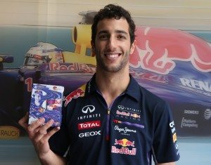 concorso-redbull-ricciardo-casco