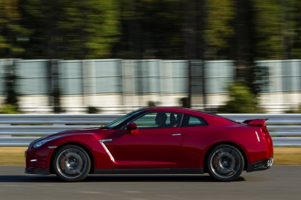 NISSAN GT-R MY 2014, IMPRESSIONI DI GUIDA