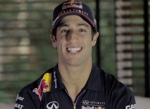 concorso-redbull-ricciardo-casco