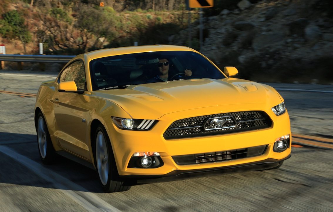 Ford-Mustang-GT