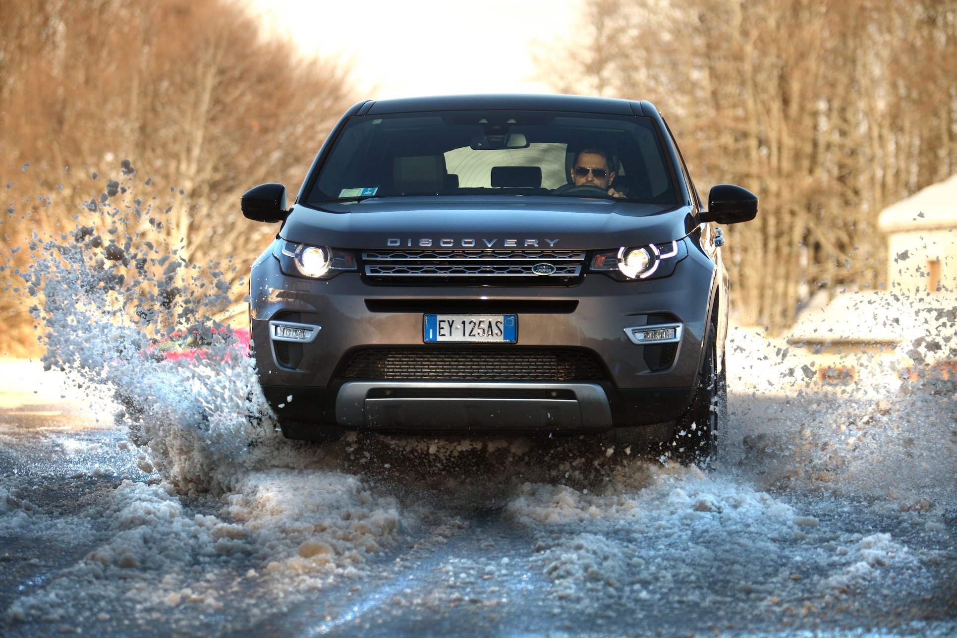 Land-Rover-Discovery-Sport