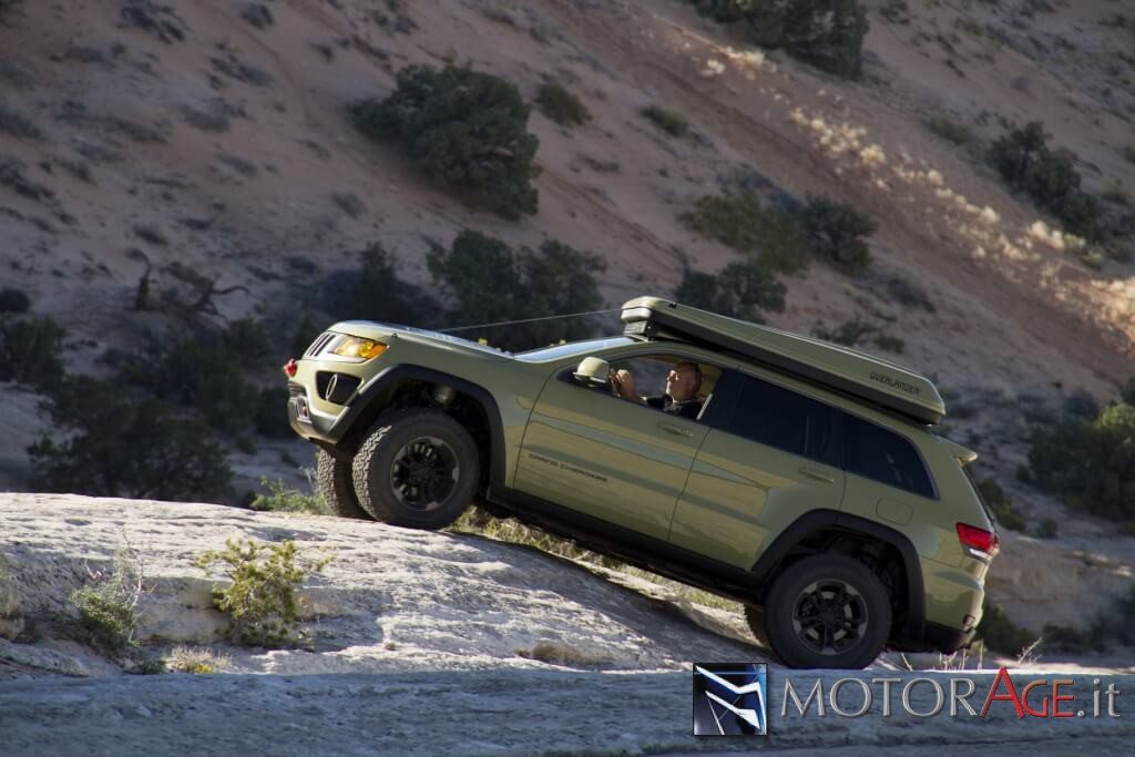 Jeep Grand Cherokee Overlander– Easter Jeep Safari 2015