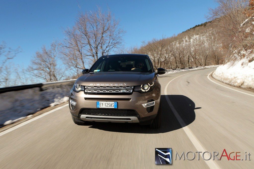 LR Discovery Sport-02