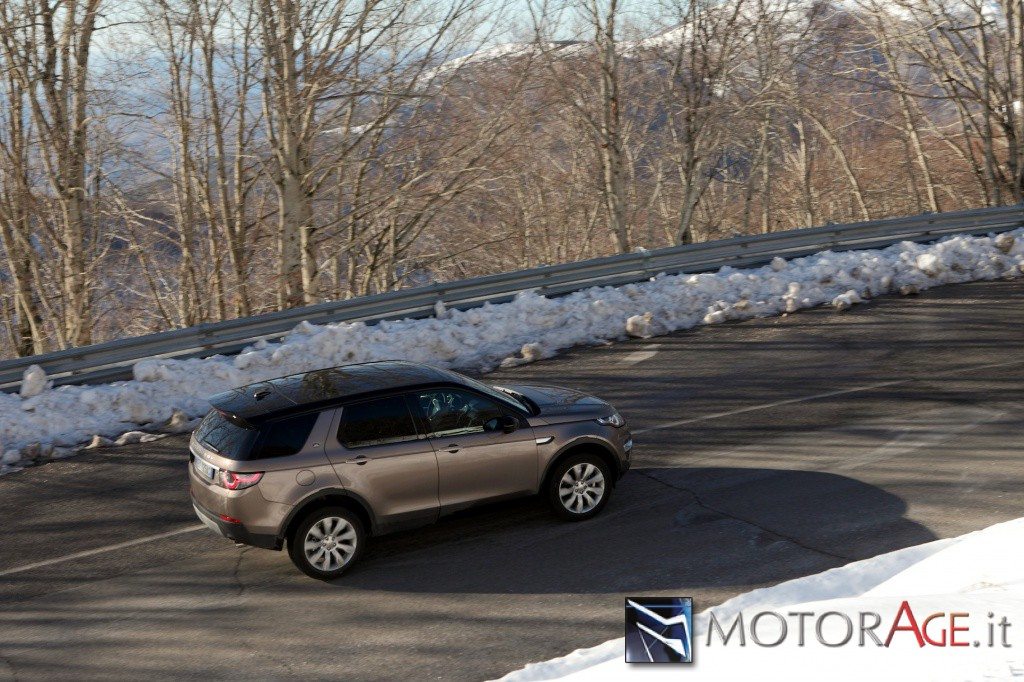 LR Discovery Sport-10