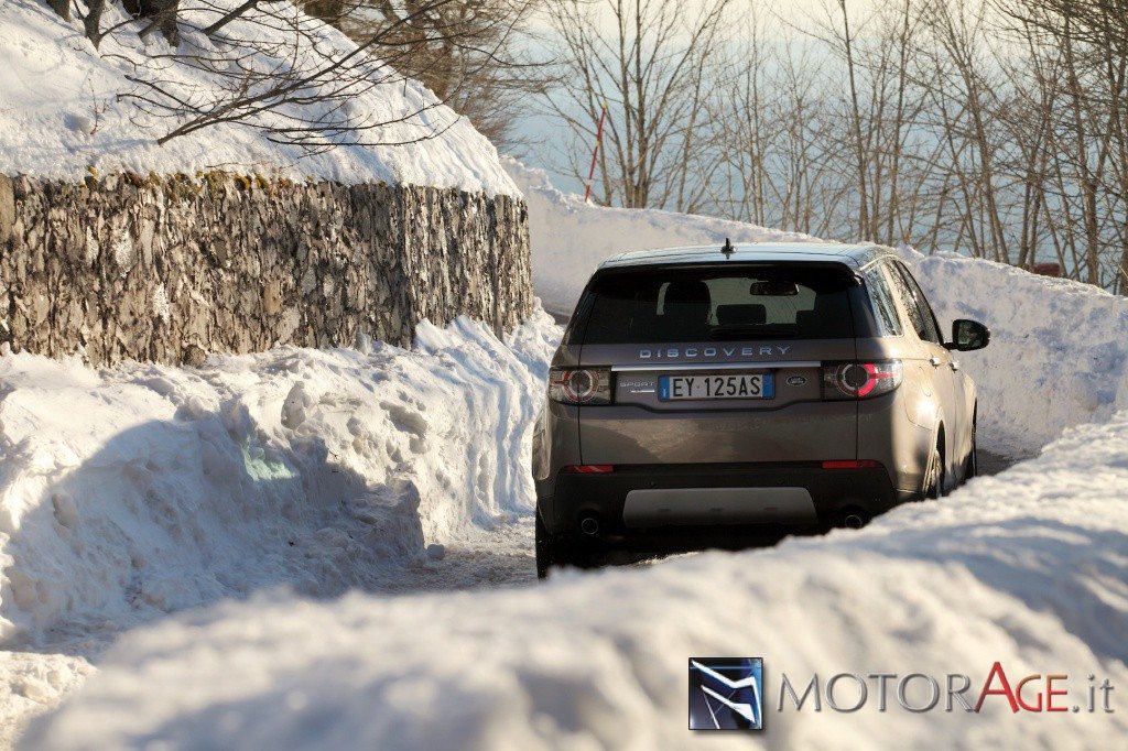 LR Discovery Sport-18