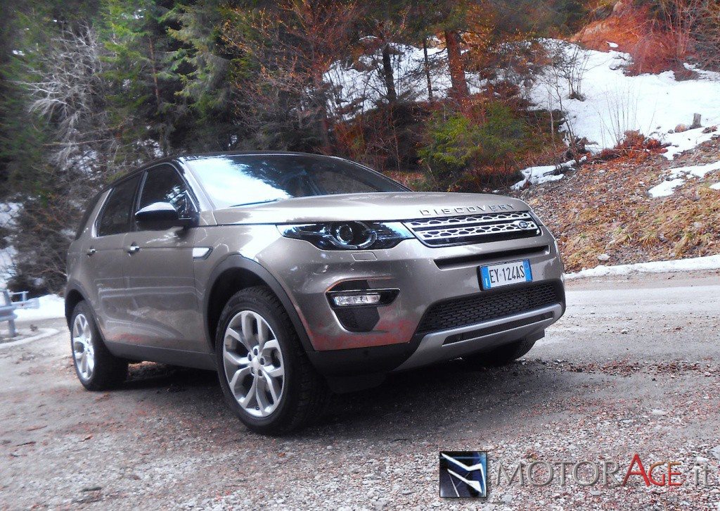 LR Discovery Sport-28