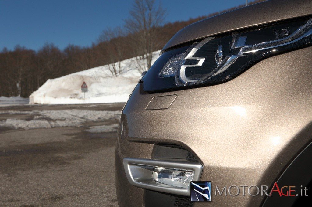 LR Discovery Sport-35