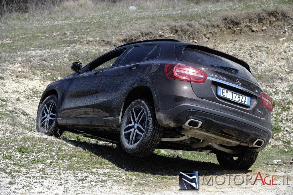 mercedes-benz-GLA enduro (9)