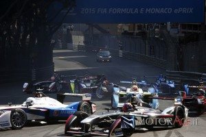 Monaco-ePrix-Start-Turn-One-01