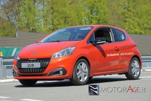 Peugeot 208 record consumi-02