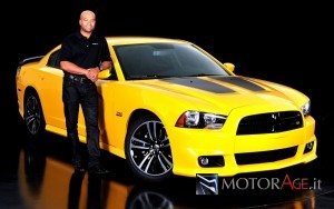 RALPH GILLES CON DODGE CHARGER