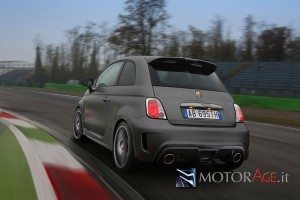 141202_Abarth_695-biposto_37