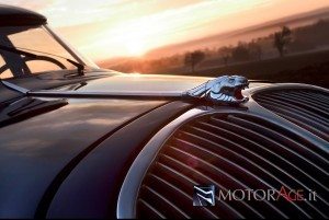 1936-Peugeot-402-Andreau-Hood-Ornament-1920x1440