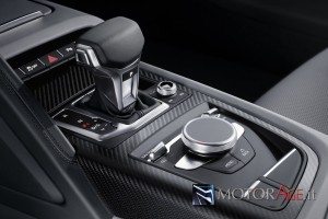 Audi R8 Plus-2015 (5)