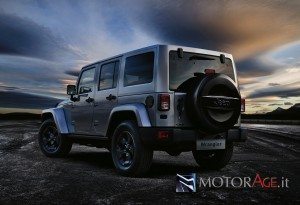 150224_Jeep_Wrangler-Black-Edition_02