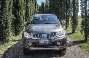 mitsubishi_l200_sport_utility_frontale copia