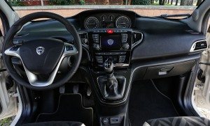 150921_Lancia_Nuova-Ypsilon_19 (1)