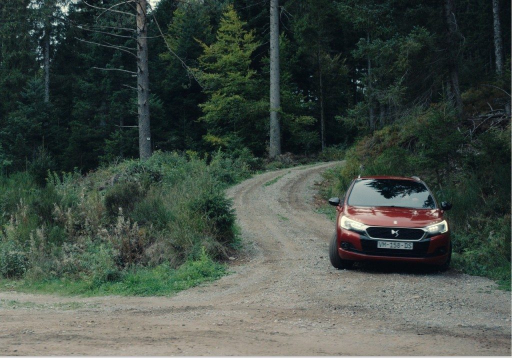 DS4 CROSSBACK episode1