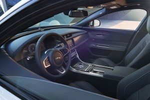 Jag_New_XF_S_Interior-_24