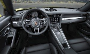 Porsche 911 Carrera S Cabriolet-08