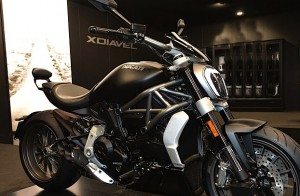 ducati-xdiavel-2016-1-