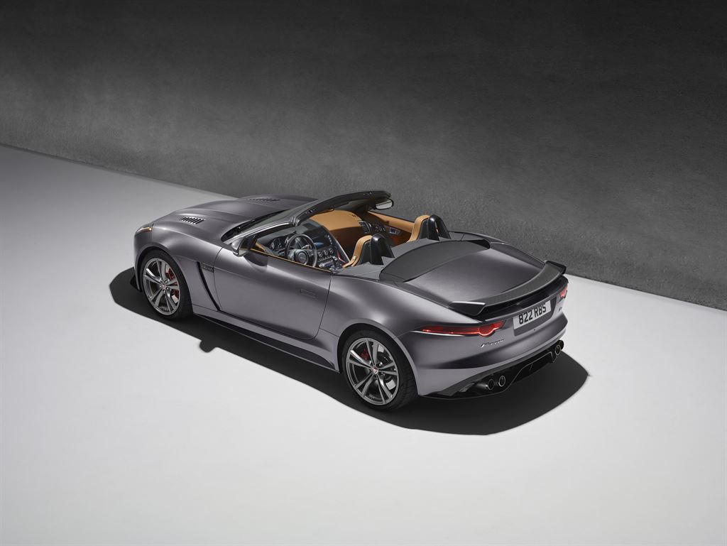 Jag_FTYPE_SVR_Convertible_Studio_Image_03