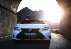 lexus_RC-300h-03