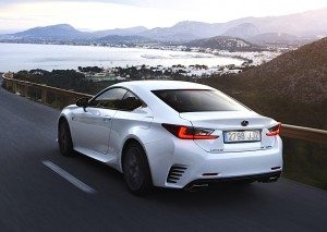 lexus_RC-300h-12