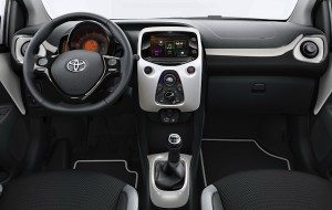 2016-Toyota-Aygo-Pure (4)