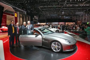 ferrari-GTC4Lusso-03