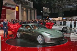 ferrari-GTC4Lusso-04