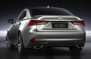 Lexus IS-2016-02