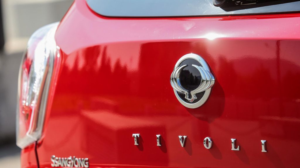 2015-Ssangyong-Tivoli-11