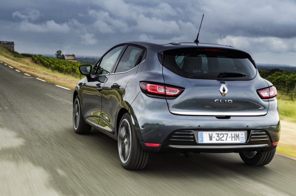 Renault-Clio-2016-02