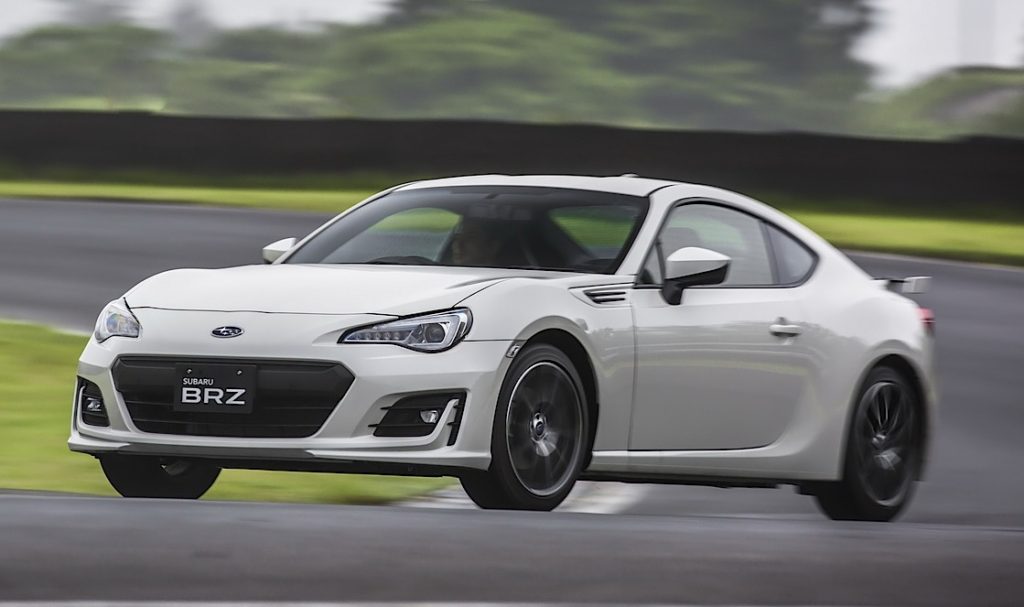 2017-subaru-brz-restyling-01